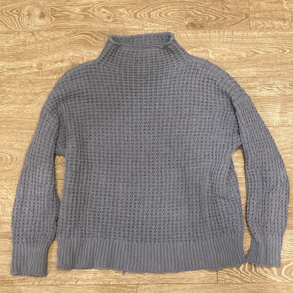 American Eagle Outfitters Turtleneck Sweater